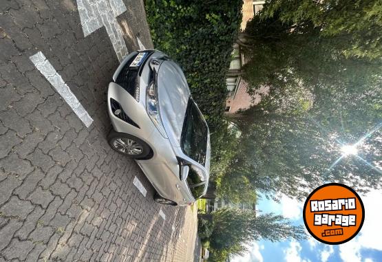 Autos - Toyota Yaris XLS 5P CVT 2021 Nafta 82347Km - En Venta