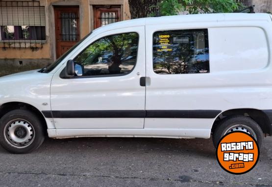 Utilitarios - Citroen Berlingo 2012 GNC 124000Km - En Venta