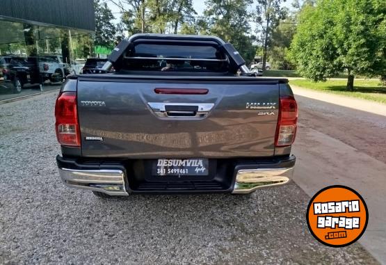 Camionetas - Toyota HILUX SRX 2019 Diesel 160000Km - En Venta