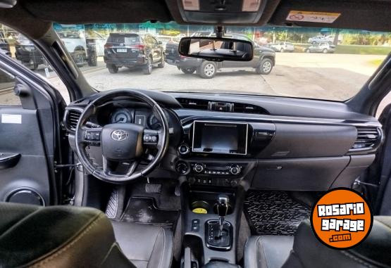 Camionetas - Toyota HILUX SRX 2019 Diesel 160000Km - En Venta