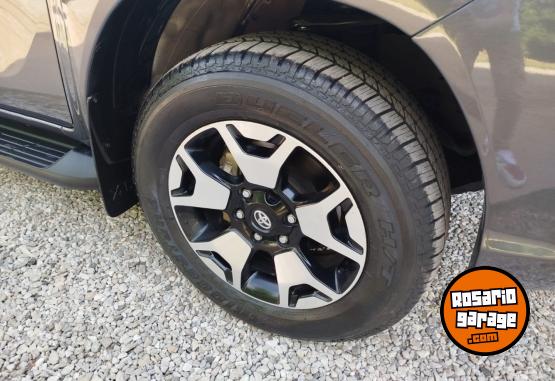 Camionetas - Toyota HILUX SRX 2019 Diesel 160000Km - En Venta