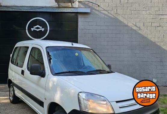 Utilitarios - Citroen Berlingo Business Mixto 2016 Diesel 175000Km - En Venta