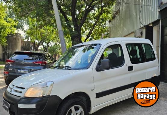 Utilitarios - Citroen Berlingo Business Mixto 2016 Diesel 175000Km - En Venta