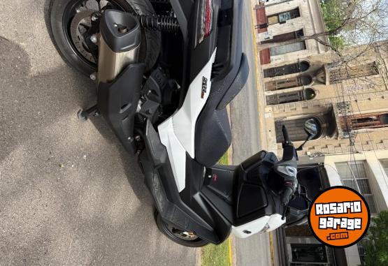 Motos - Voge Sr4 Max 2023 Nafta 3200Km - En Venta