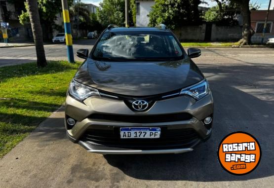 Camionetas - Toyota RAV4 2018 Nafta 92000Km - En Venta