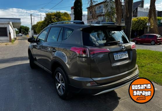 Camionetas - Toyota RAV4 2018 Nafta 92000Km - En Venta