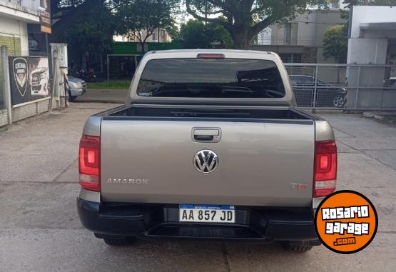 Camionetas - Volkswagen Amarok 4x2 Comfortline 2017 Diesel 90000Km - En Venta