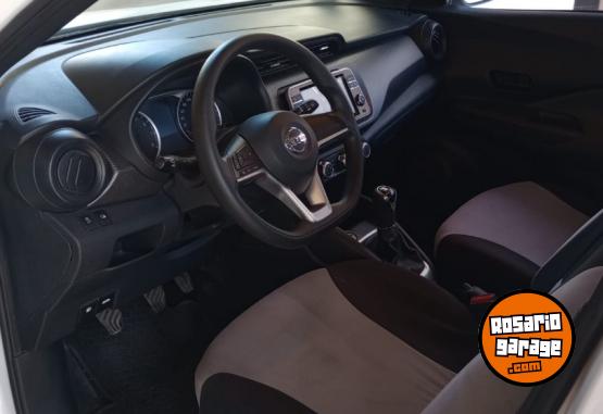 Autos - Nissan Sense 2021 Nafta 30000Km - En Venta