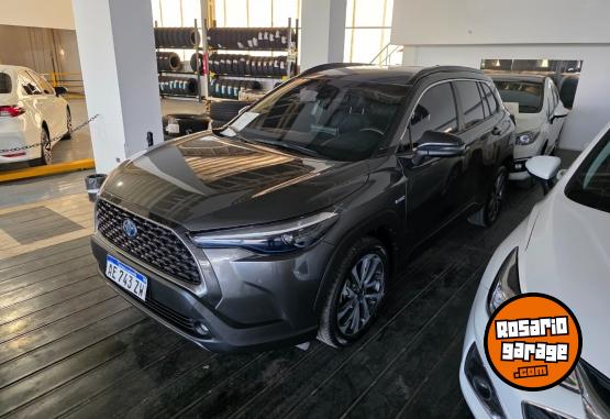 Autos - Toyota Corolla cross SEG HEV ecv 2021 Electrico / Hibrido 99000Km - En Venta