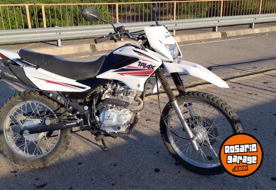 Motos - Corven R1 2022 Nafta 3800Km - En Venta