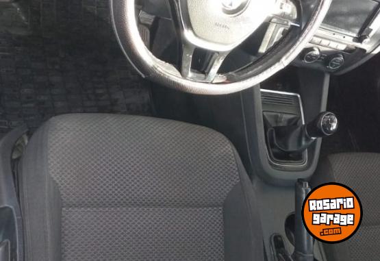 Autos - Volkswagen Vento 2016 Nafta 106000Km - En Venta