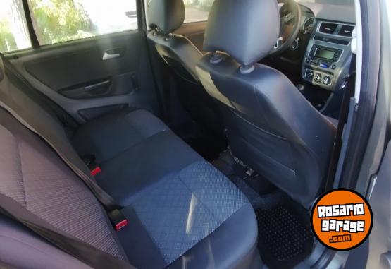 Autos - Volkswagen Suran 2014 GNC 215000Km - En Venta