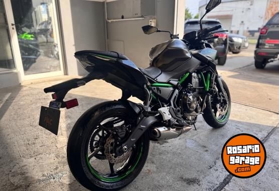 Motos - Kawasaki Z 650 2025 Nafta 6000Km - En Venta