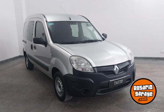 Utilitarios - Renault Kangoo 2017 GNC 184000Km - En Venta