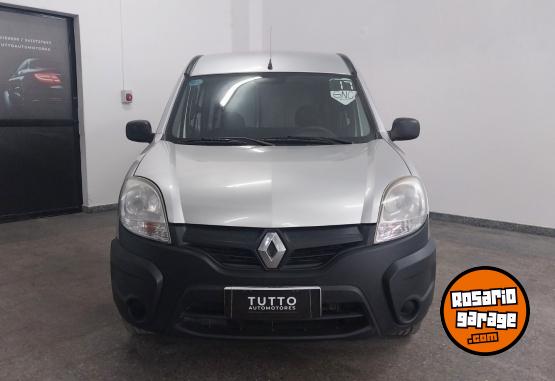 Utilitarios - Renault Kangoo 2017 GNC 184000Km - En Venta