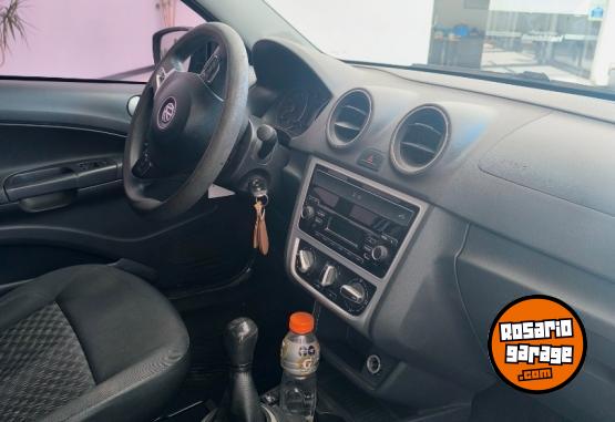 Camionetas - Volkswagen Saveiro 2015 GNC 164000Km - En Venta