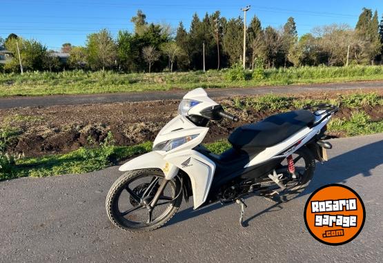 Motos - Honda Wave 2022 Nafta 8500Km - En Venta