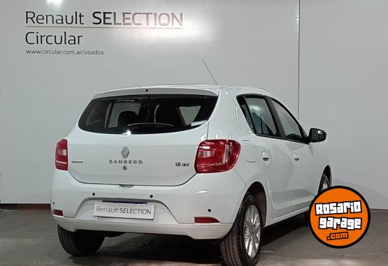Autos - Renault SANDERO PRIVILEGE 1.6 GNC 2017 GNC 135436Km - En Venta