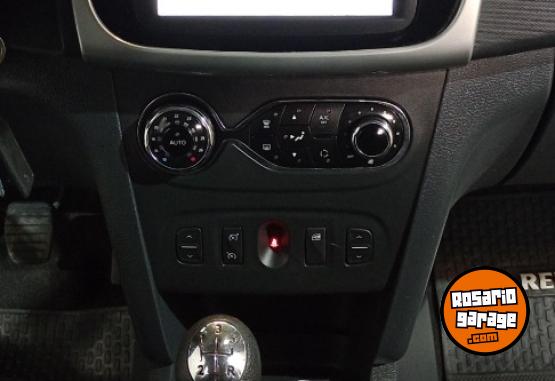 Autos - Renault SANDERO PRIVILEGE 1.6 GNC 2017 GNC 135436Km - En Venta