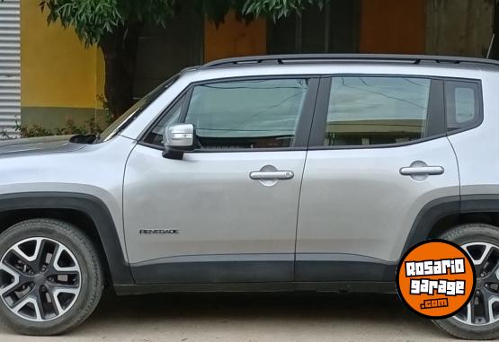 Camionetas - Jeep RENEGADE 1.8 LONGITUDE AT 2022 Nafta 25000Km - En Venta