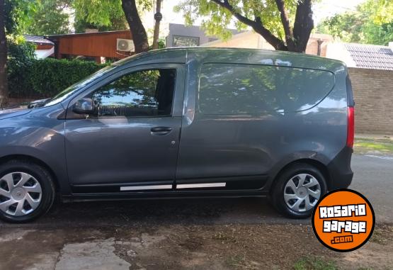 Utilitarios - Renault Kangoo 2018 GNC 107000Km - En Venta