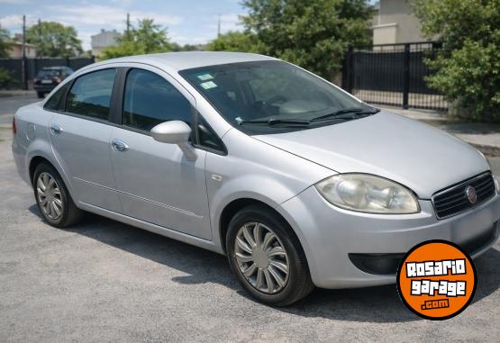 Autos - Fiat Línea Uconnect 2015 Nafta 190000Km - En Venta