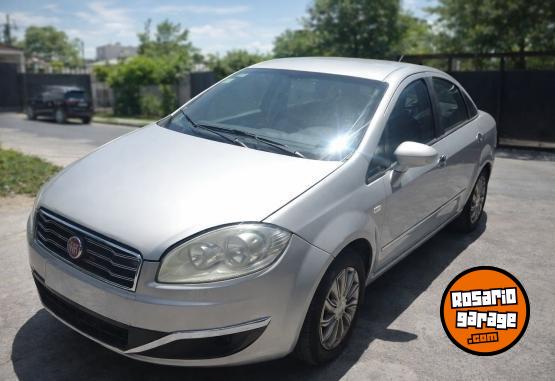 Autos - Fiat Línea Uconnect 2015 Nafta 190000Km - En Venta