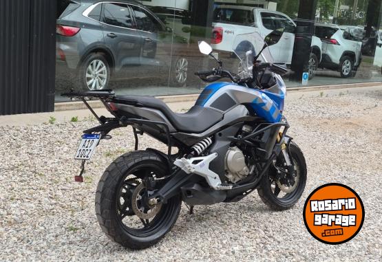 Motos - CF 650 MT 2023 Nafta 19000Km - En Venta