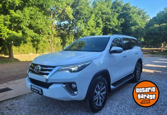 Camionetas - Toyota SW4 SRX 4X4 7A 2017 Diesel 200000Km - En Venta