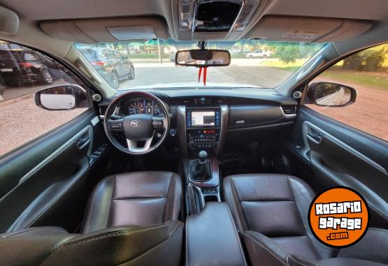 Camionetas - Toyota SW4 SRX 4X4 7A 2017 Diesel 200000Km - En Venta