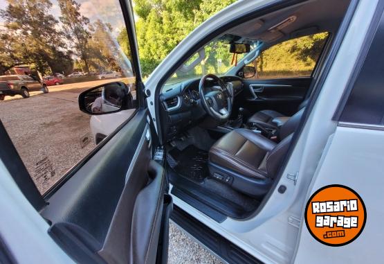 Camionetas - Toyota SW4 SRX 4X4 7A 2017 Diesel 200000Km - En Venta