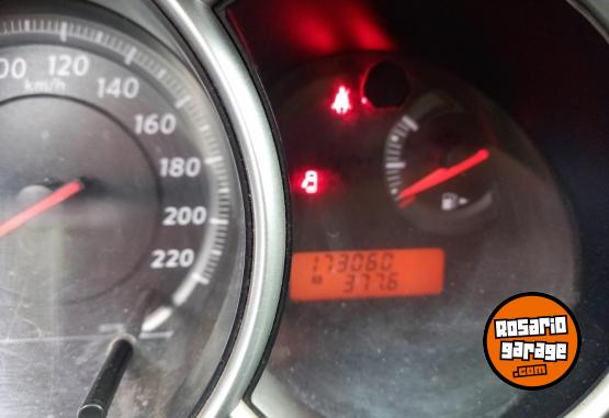 Autos - Nissan TIIDA 2011 GNC 173000Km - En Venta