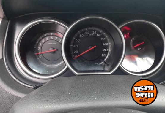 Autos - Nissan TIIDA 2011 GNC 173000Km - En Venta