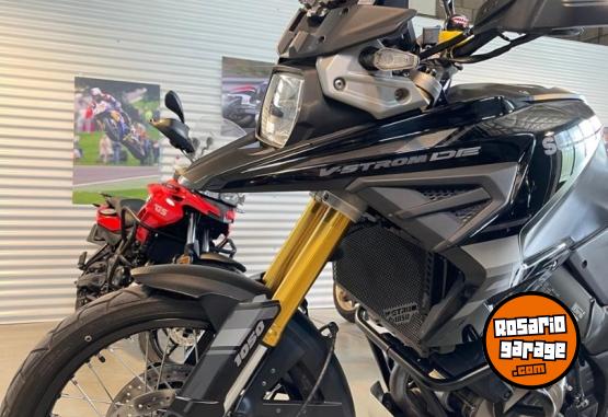 Motos - Suzuki V-STROM 2024 Nafta 12900Km - En Venta