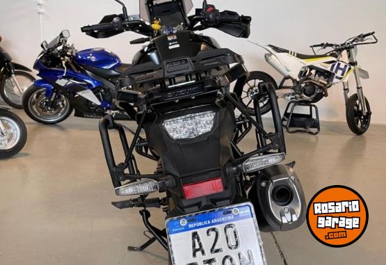 Motos - Suzuki V-STROM 2024 Nafta 12900Km - En Venta