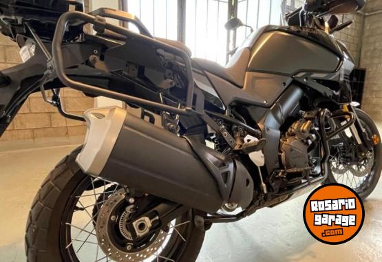 Motos - Suzuki V-STROM 2024 Nafta 12900Km - En Venta