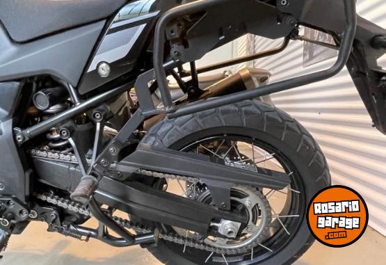 Motos - Suzuki V-STROM 2024 Nafta 12900Km - En Venta