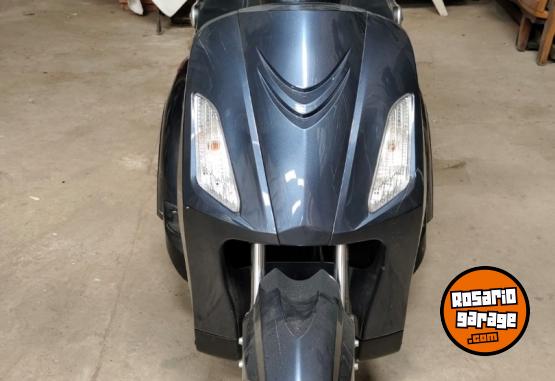 Cuatris y UTVs - Otra marca triciclo electrico 2024 GNC 10Km - En Venta