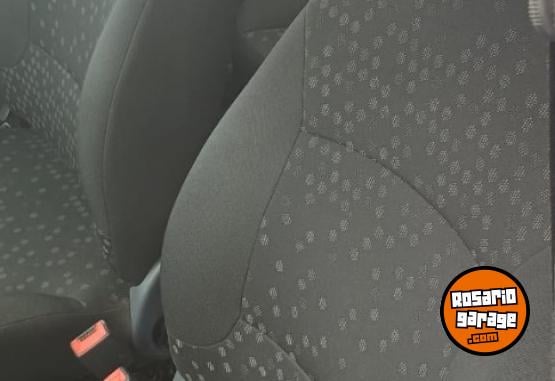 Autos - Fiat Siena Atractiv 1.4 Full. 2010 Nafta 166000Km - En Venta