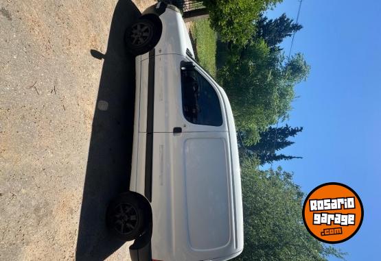 Utilitarios - Peugeot Partner 2012 Diesel 148000Km - En Venta