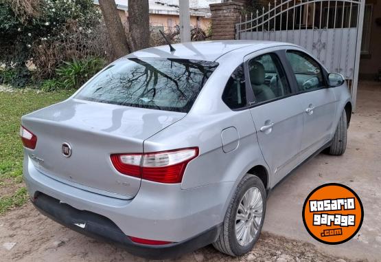 Autos - Fiat Grand Siena 2013 Nafta 122000Km - En Venta