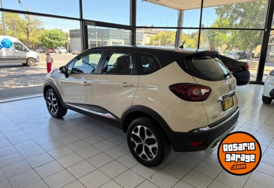 Autos - Renault Captur 2017 Nafta 104000Km - En Venta