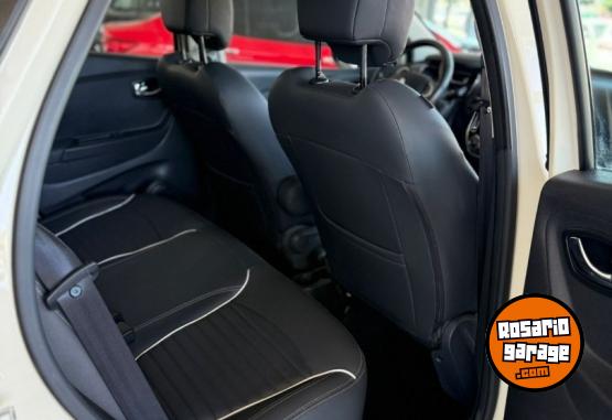 Autos - Renault Captur 2017 Nafta 104000Km - En Venta