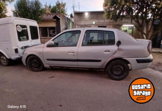 Autos - Renault Clio 2005 Nafta 80000Km - En Venta
