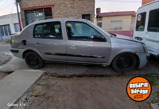 Autos - Renault Clio 2005 Nafta 80000Km - En Venta