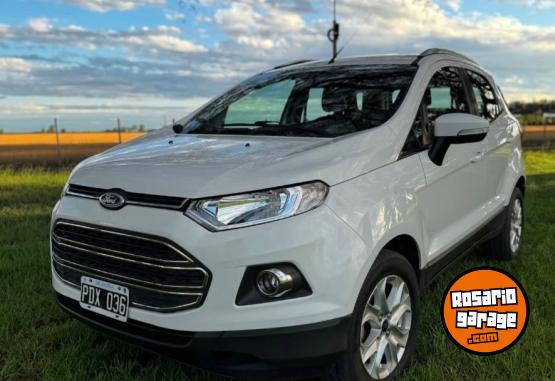 Camionetas - Ford Ecosport titanium 2015 Nafta 125000Km - En Venta
