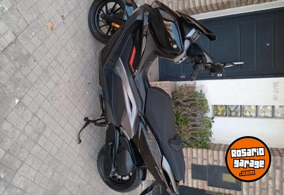 Motos - Zanella X1 2022 Nafta 9870Km - En Venta