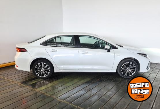 Autos - Toyota COROLLA HEV 1,8 SEG ECVT 2022 Electrico / Hibrido 87613Km - En Venta