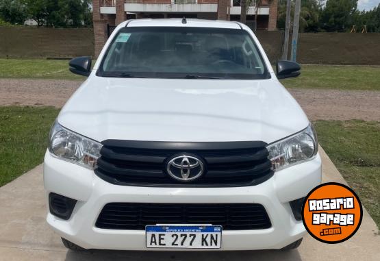 Camionetas - Toyota Hilux Dx 2020 Diesel 150000Km - En Venta