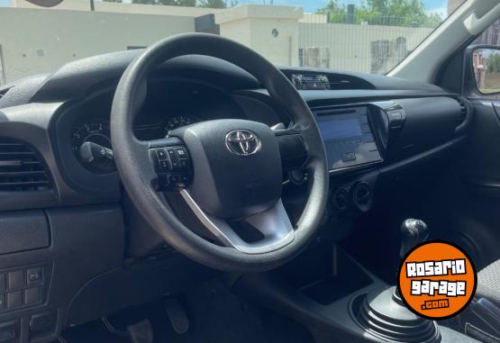 Camionetas - Toyota Hilux Dx 2020 Diesel 150000Km - En Venta
